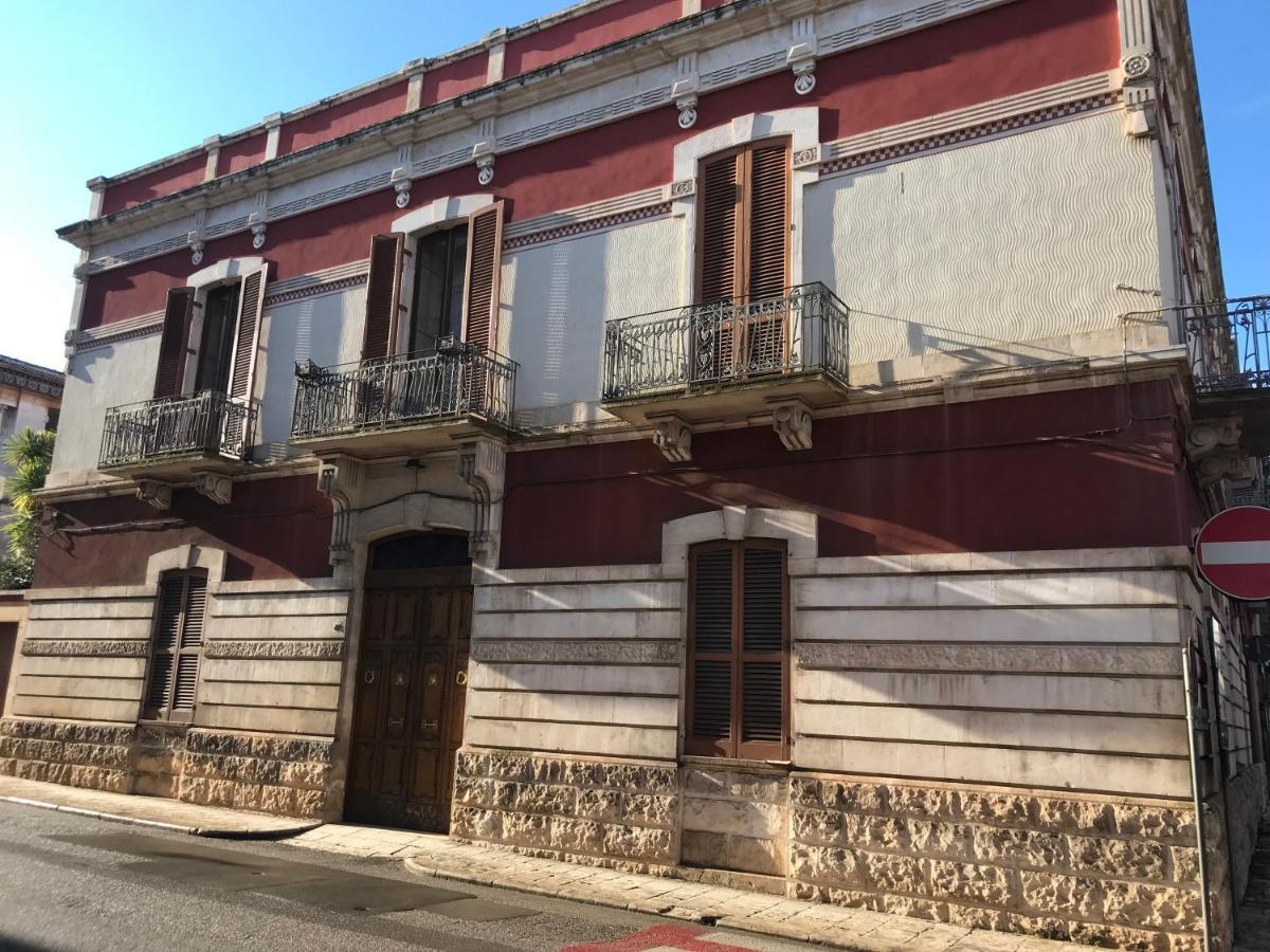 Palazzo De Bellis Vitti nella città delle Grotte Castellana Grotte Esterno foto